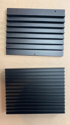 Customized Carmine Anodizing Extrusion Heat Sink Black For Electronic Device