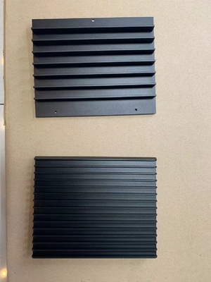 Customized Carmine Anodizing Extrusion Heat Sink Black For Electronic Device